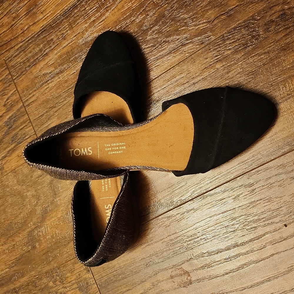 NWOB | TOMS | JUTTI D'ORSAY | SZ 6.5 | BLACK & GOLD